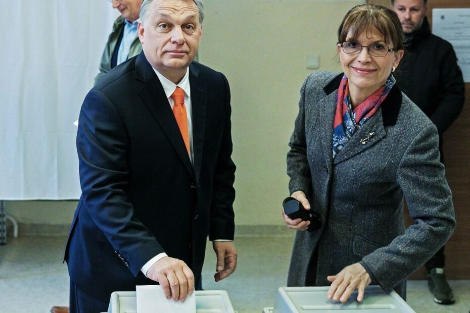 Anikó Lévai junto a su esposo el ex primer ministro húngaro Viktor Orbán