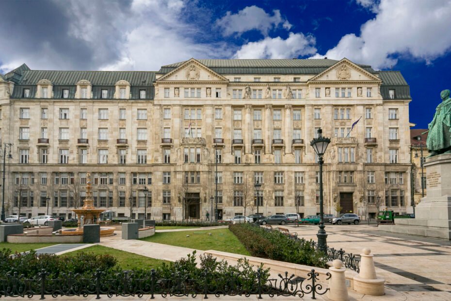 Edificio del Ministerio de Finanzas de Hungría en József nádor tér, Budapest