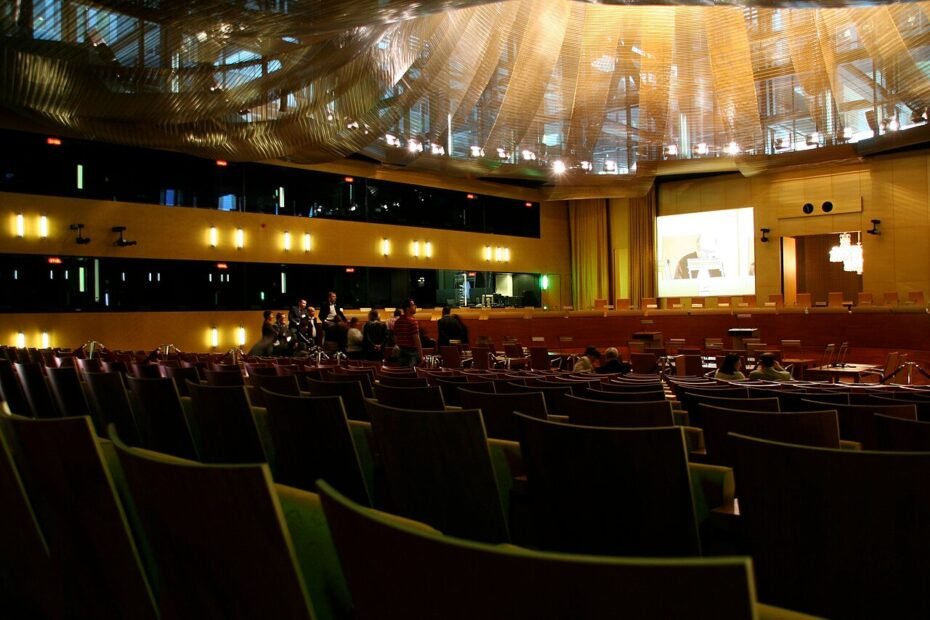 Sala de audiencias del Tribunal de Justicia de la Unión Europea en Luxemburgo, fotografiada en 2009