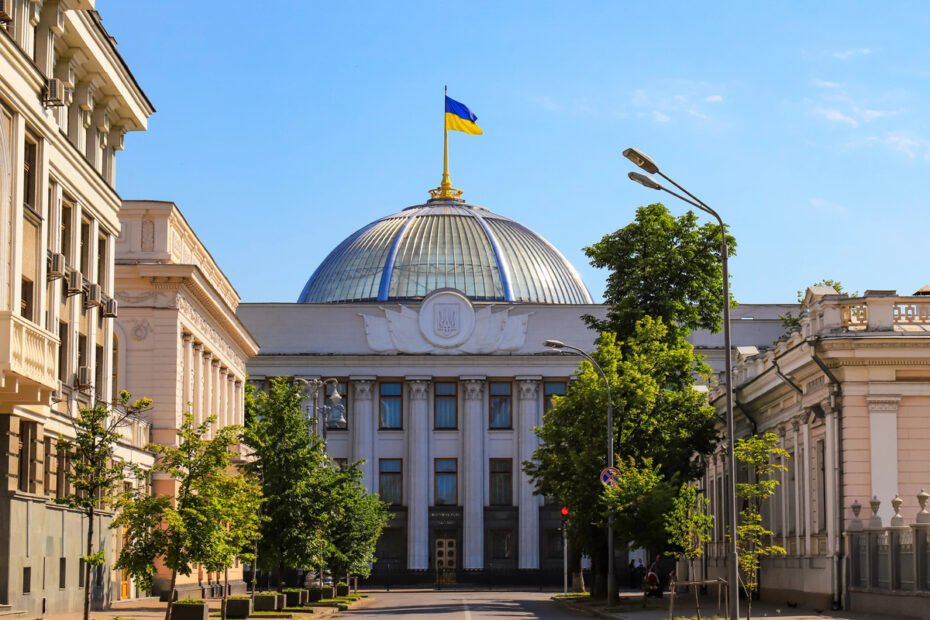 Sede de la Rada Suprema, el Parlamento de Ucrania, en Kiev.