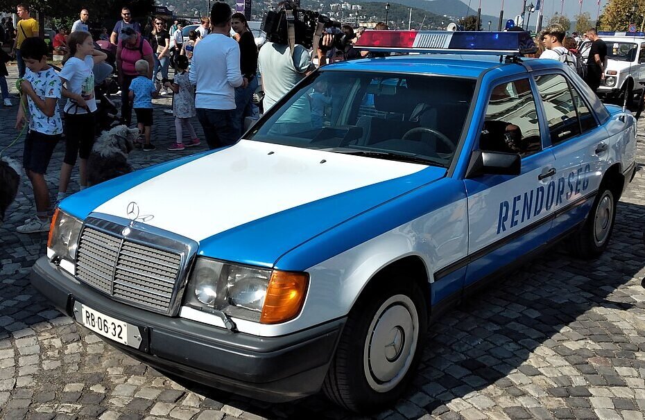 Vehículo de la policía húngara fotografiado en Budapest en septiembre de 2021